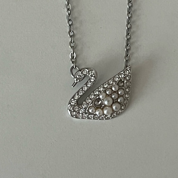 Swarovski Swan Pendant Necklace - Picture 4 of 6
